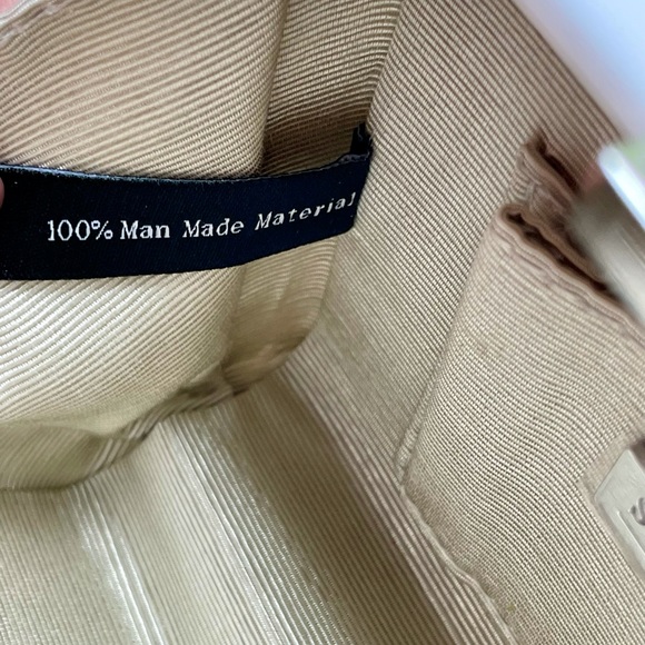 Sondra Roberts Resin Box Clutch - NEW WITH TAGS - Picture 6 of 10